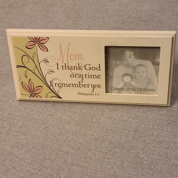 Danielson Designs Mom Philippians 1:3 Picture Frame - Picture 3 of 4